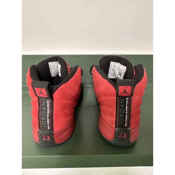 Nike Air Jordan 12 Retro 'Reverse Flu Game' 151186-602 Size 12C Kids - Picture 2 of 7